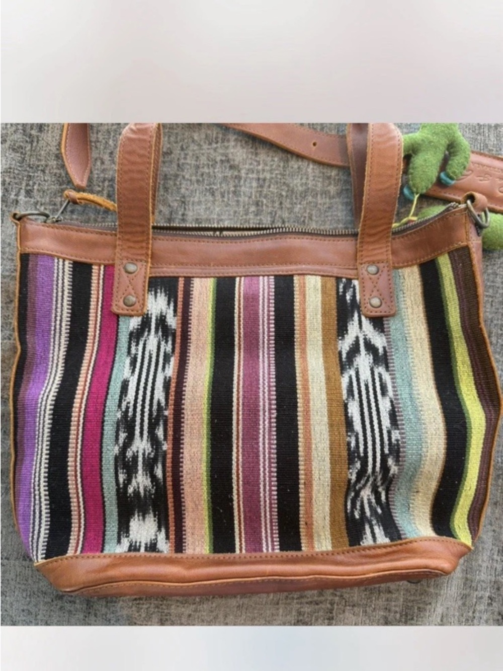 Nena & Co Medium Woven Tote Leather Trim Zip Top Shoulder Strap Dust Bag EUC - Picture 6 of 13